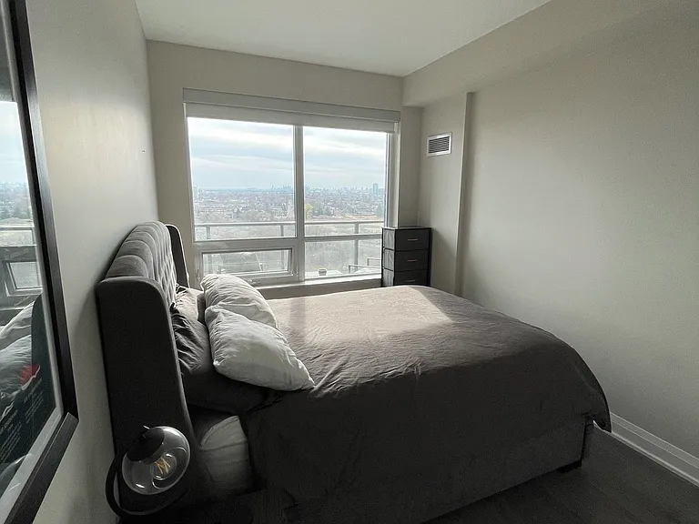 36 Park Lawn Rd #1504 — Photo 9
