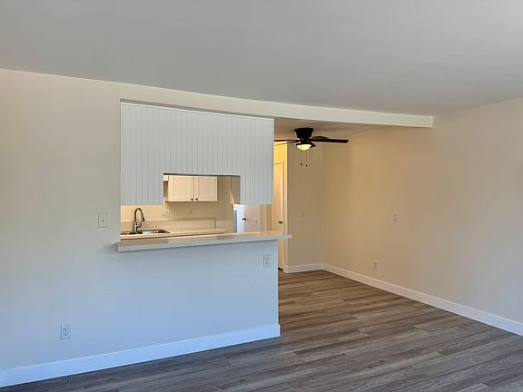 4th image of 1006 E Deodar St #G