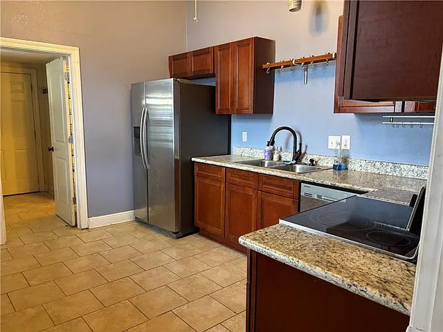 600 S Pierce St — Photo 5