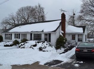 35 Curran Ave, Norwood, MA 02062