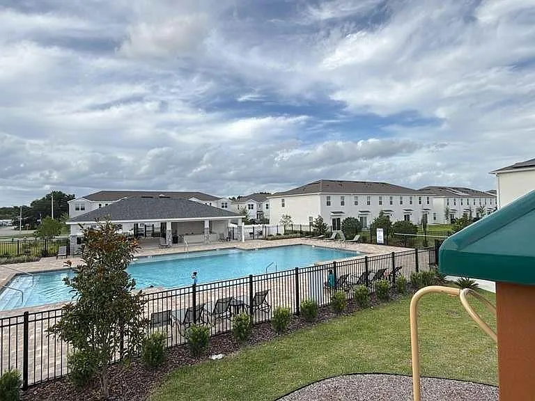 1217 Balsam Dr — Photo 15