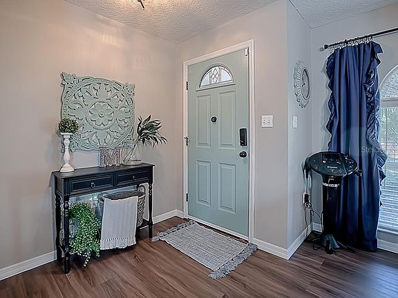 5th image of 37119 Sandy Ln