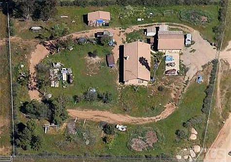 2nd image of 32233 Evans Rd