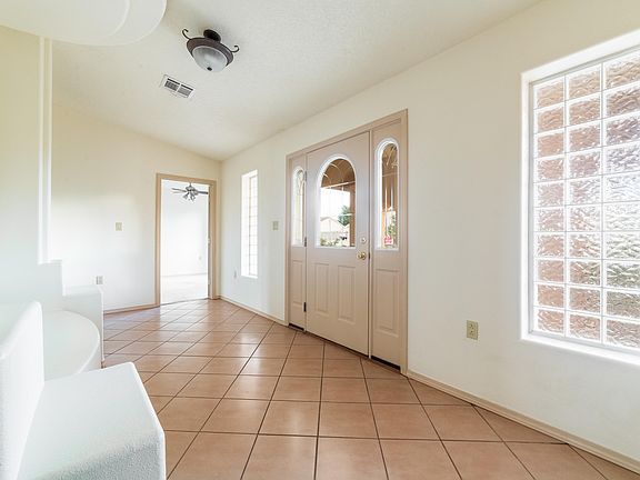 4th image of 5005 Sandalwood Dr