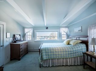 42 Pope St, Newport, RI 02840