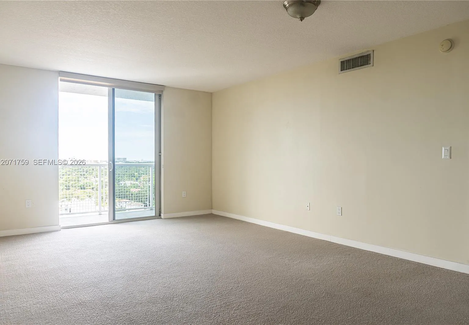 Brickell Vista Condo — Photo 2