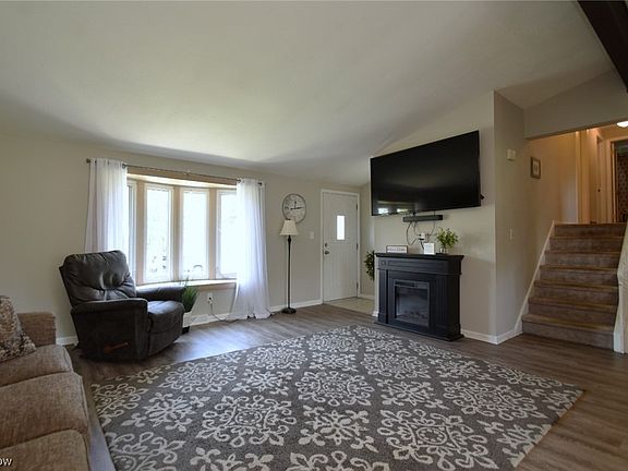 4th image of 5915 Marra Dr