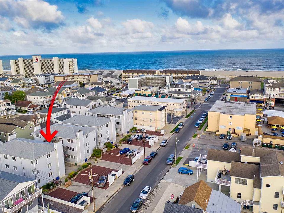 1st image of 127 40th St APT 1E