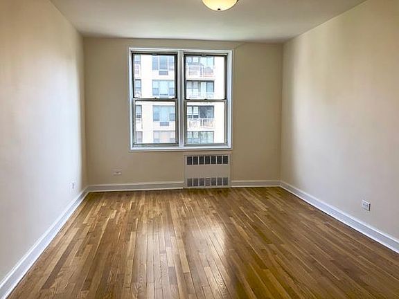 3rd image of 200 E 17th St APT 5D