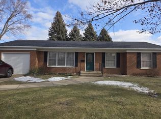 2517 Rock St, Peru, IL 61354