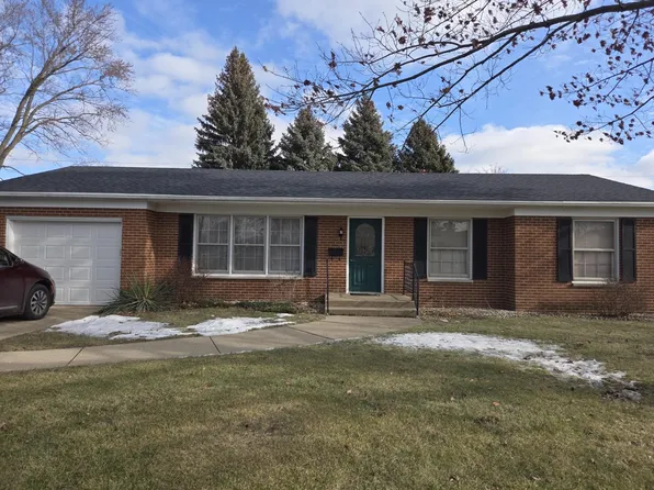 2517 Rock St, Peru, IL 61354