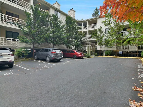 700 N 160th Street #A314, Shoreline, WA 98133