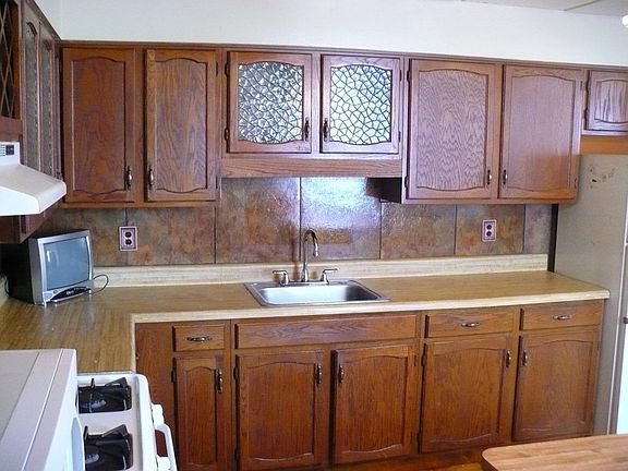 Kitchen side