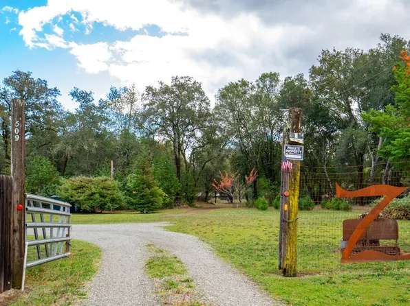 593 W 2nd Street, Cloverdale, CA 95425