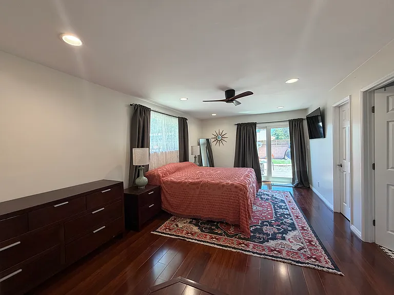 957 W Summerland Ave — Photo 11