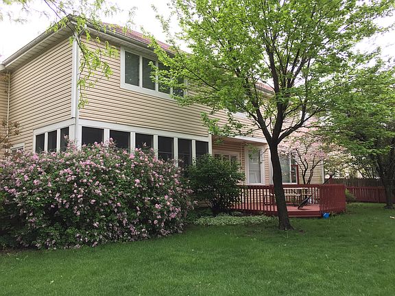 3rd image of 3212 Elkhart St