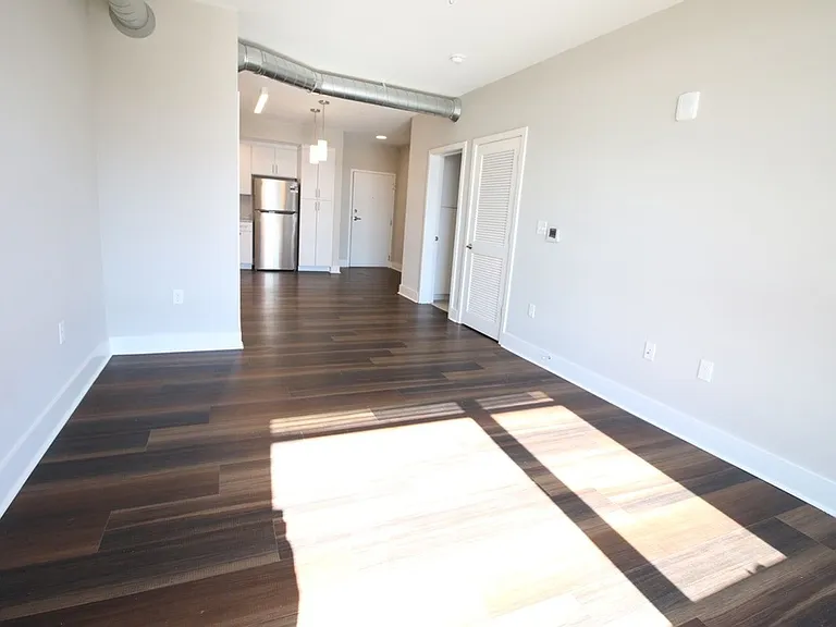 Main2525 — Photo 73