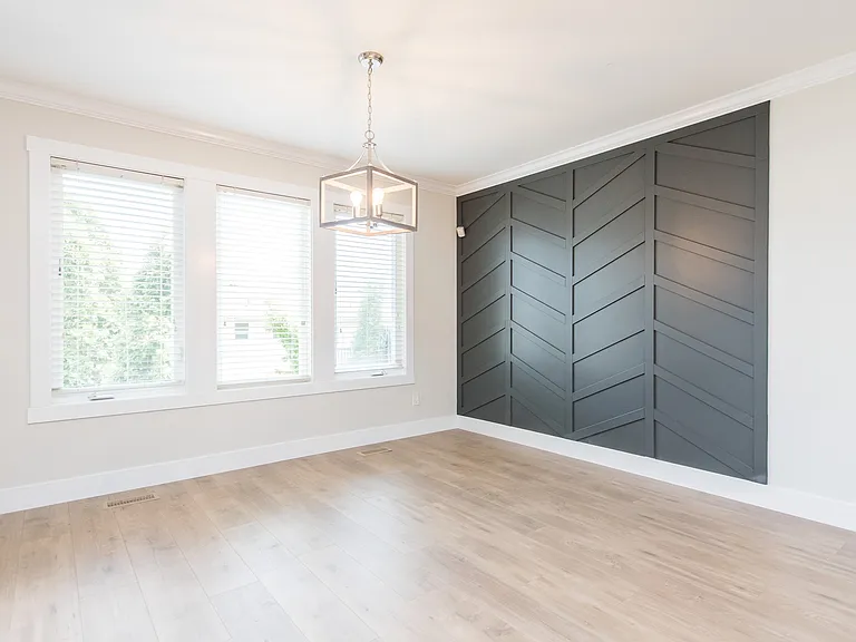 8491 Piper Cres #6 — Photo 3