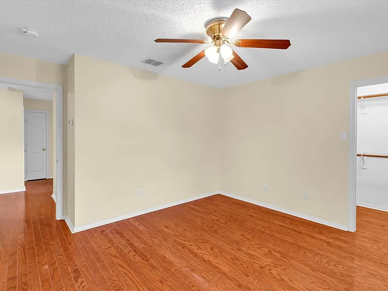 2023 Lairds Dr — Photo 26