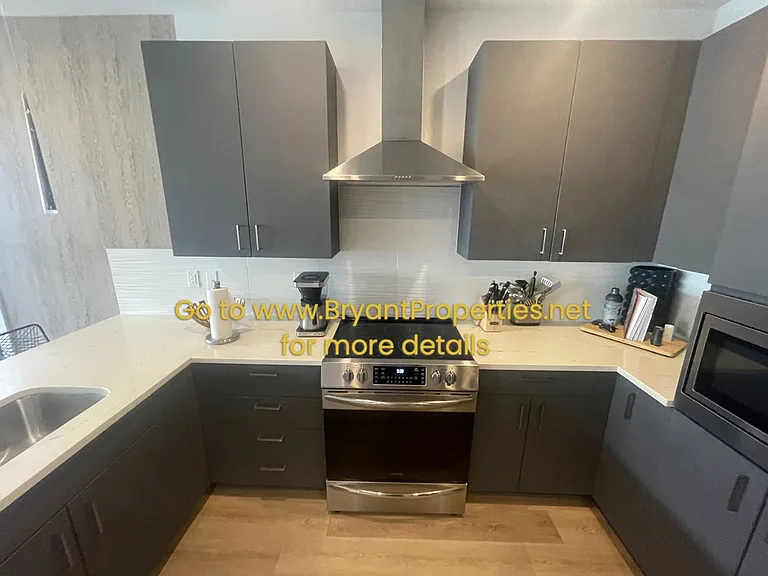 303 31st Ave N #316 — Photo 6