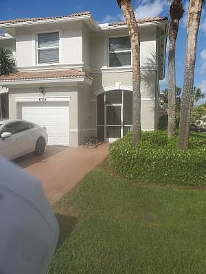 2nd image of 6054 Seminole Gardens Cir