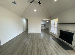 1607 Crescent Ln, Duncanville, TX 75137