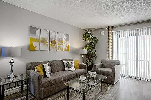 Chandler Meadows Furnished Apartments — Photo 36