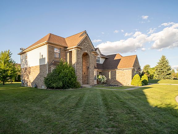 2nd image of 47418 Wallingford Ct