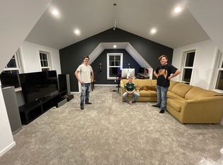 2218 Applegate Dr NW, Grand Rapids, MI