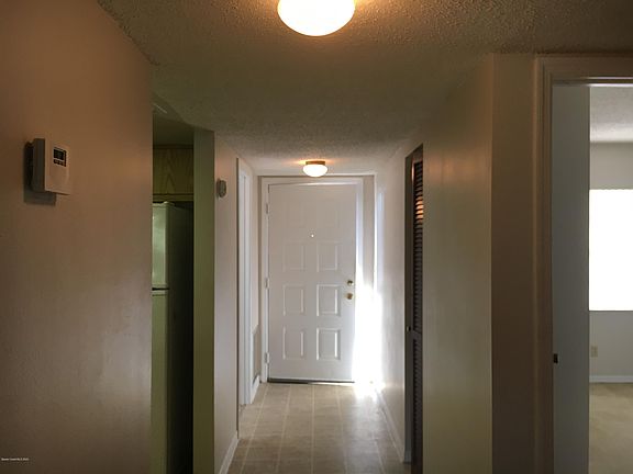 3rd image of 1027 Regency Dr #1027