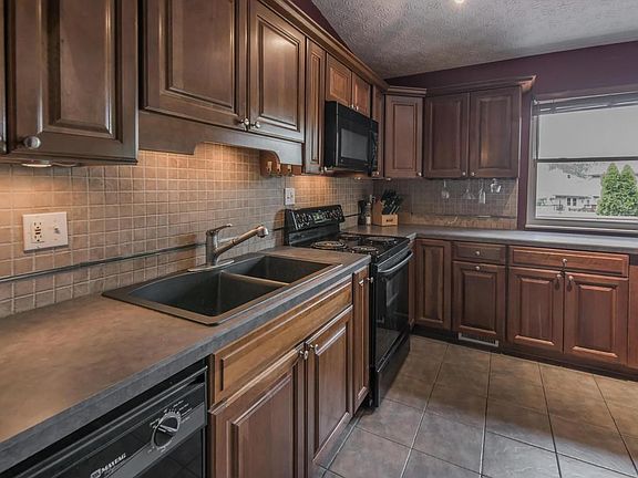 4th image of 6759 Cowan St