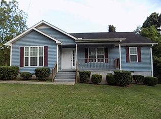 325 Willis Wilder Dr, Forsyth, GA 31029