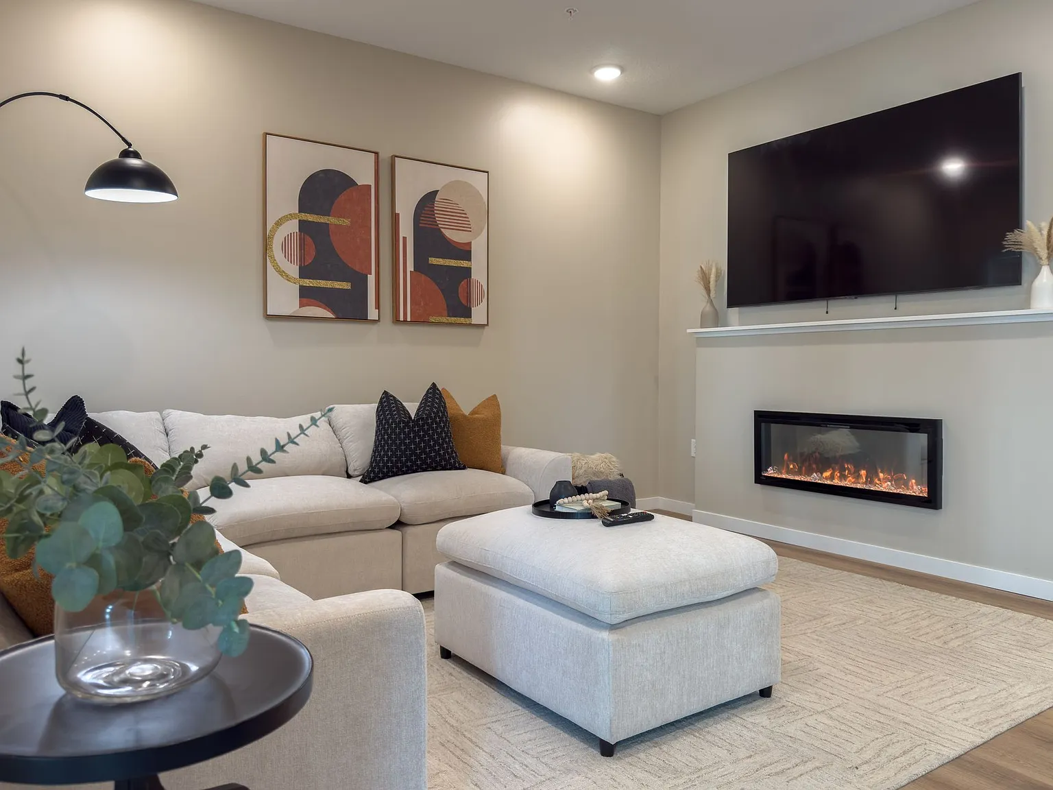 The Pines | Specials Available | Townhomes For Rent — Photo 2