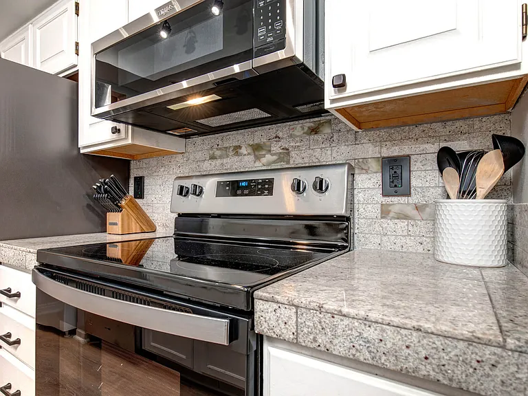6905 N 2200 W #7B — Photo 10