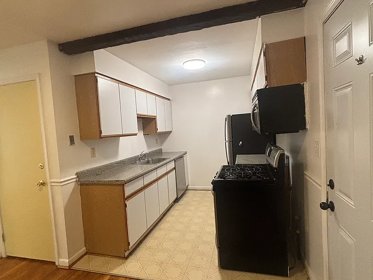 8812 35th Ave — Photo 15