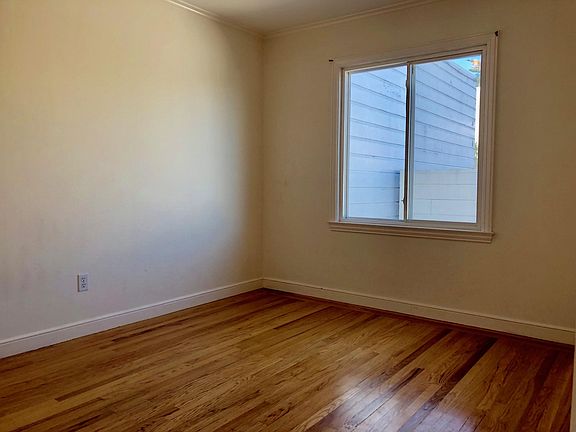 4th image of 1823 9th Ave