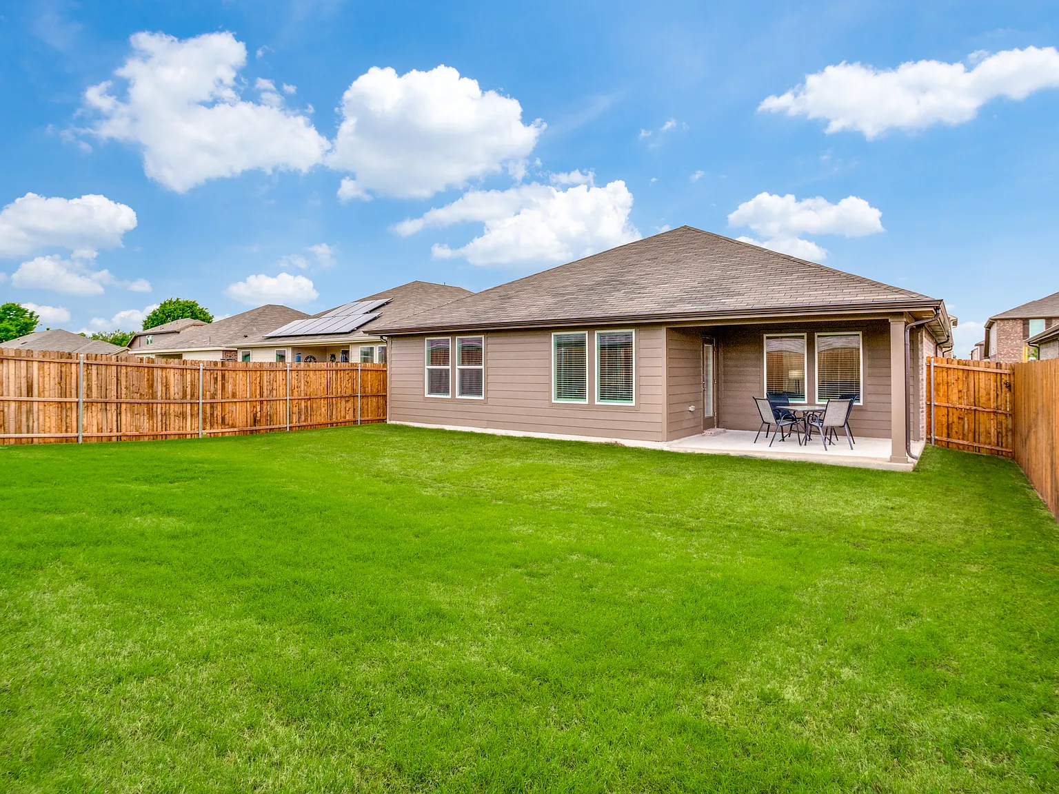 4 bed, 1796 sqft, $2,175 — Photo 4