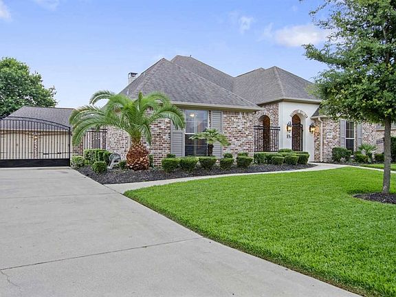 3rd image of 2565 Amberwood Dr