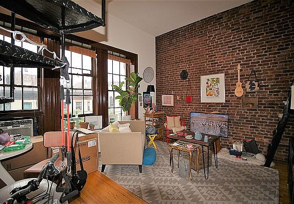 5th image of 40 W 85th St #9