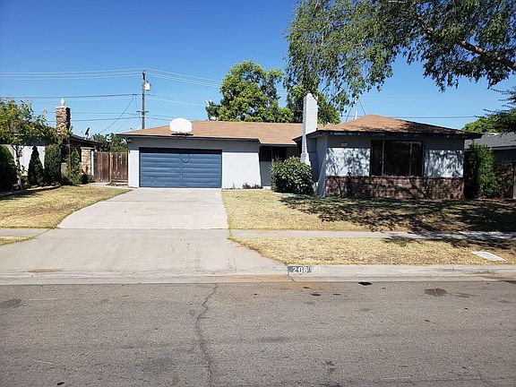 2nd image of 206 S Winery Ave