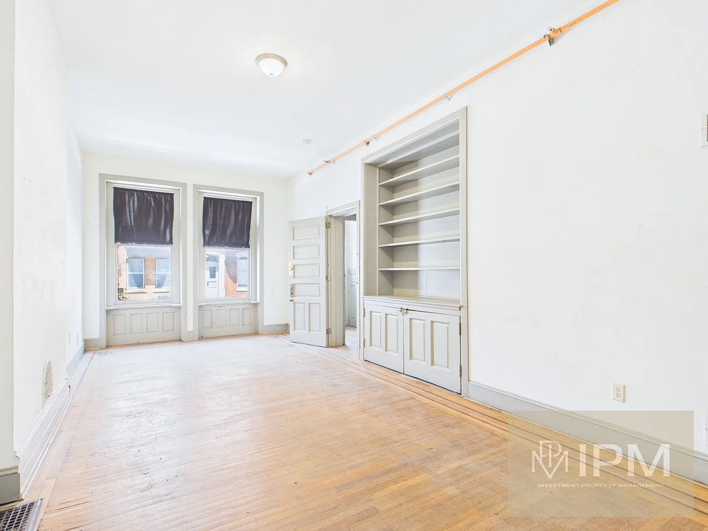142 E Philadelphia St — Photo 4