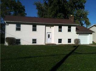 1217 Sugar Grove Rd, Lancaster, OH 43130