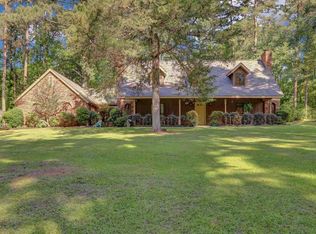 224 Springwood Dr, Terry, MS 39170