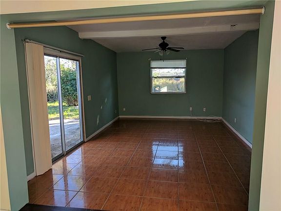 5th image of 569 Caribbean Cir