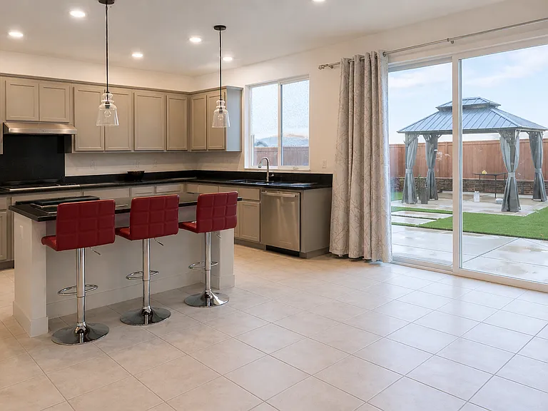 3435 Equinox Dr — Photo 5