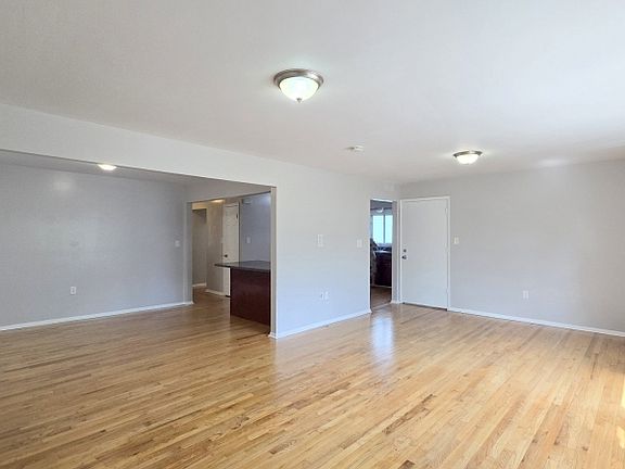 3rd image of 267 Parker Ave Floor 1