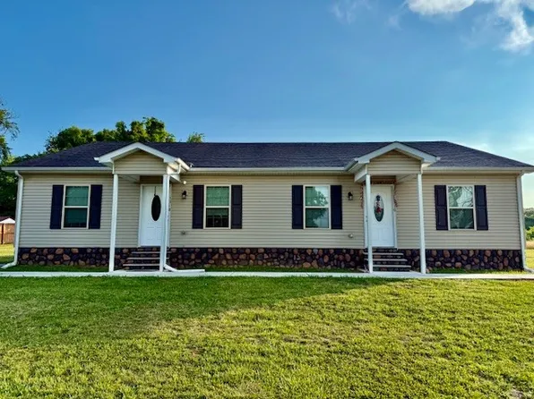1316 Old Cowan Rd, Winchester, TN 37398