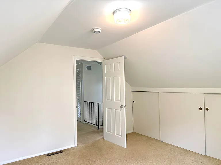 1006 N Dryden Ave — Photo 18