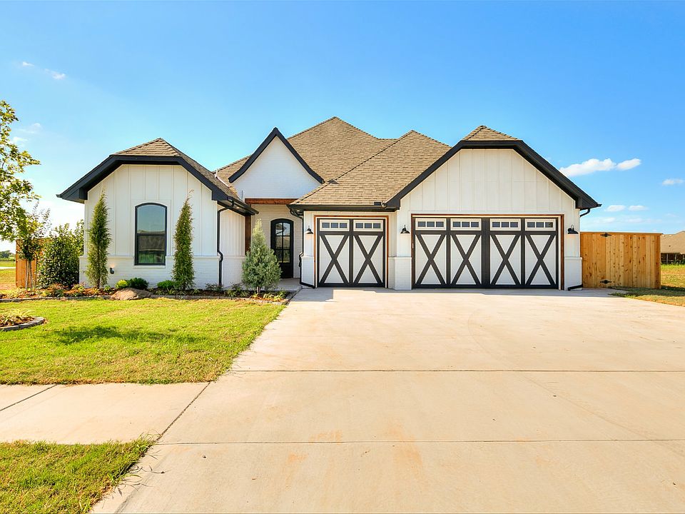 1st image of 1913 Carmona Lakes Cir