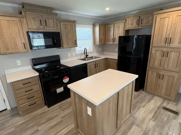 4715 Red Leaf, Kalamazoo, MI 49009